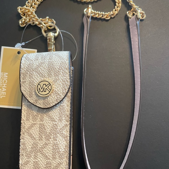NWT Michael Kors lipstick/chapstick case - Picture 2 of 3